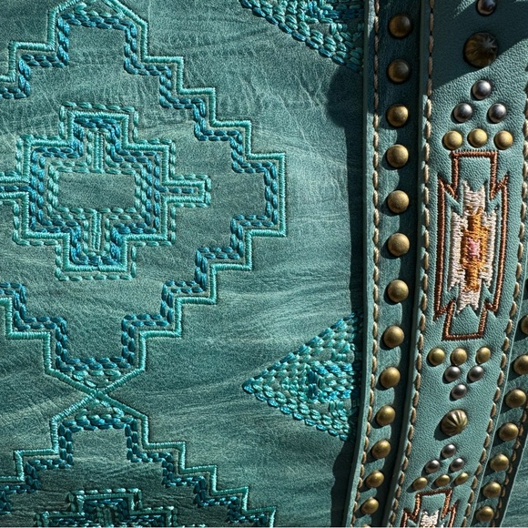 Montana West Teal Embroidered Purse - Picture 2 of 5